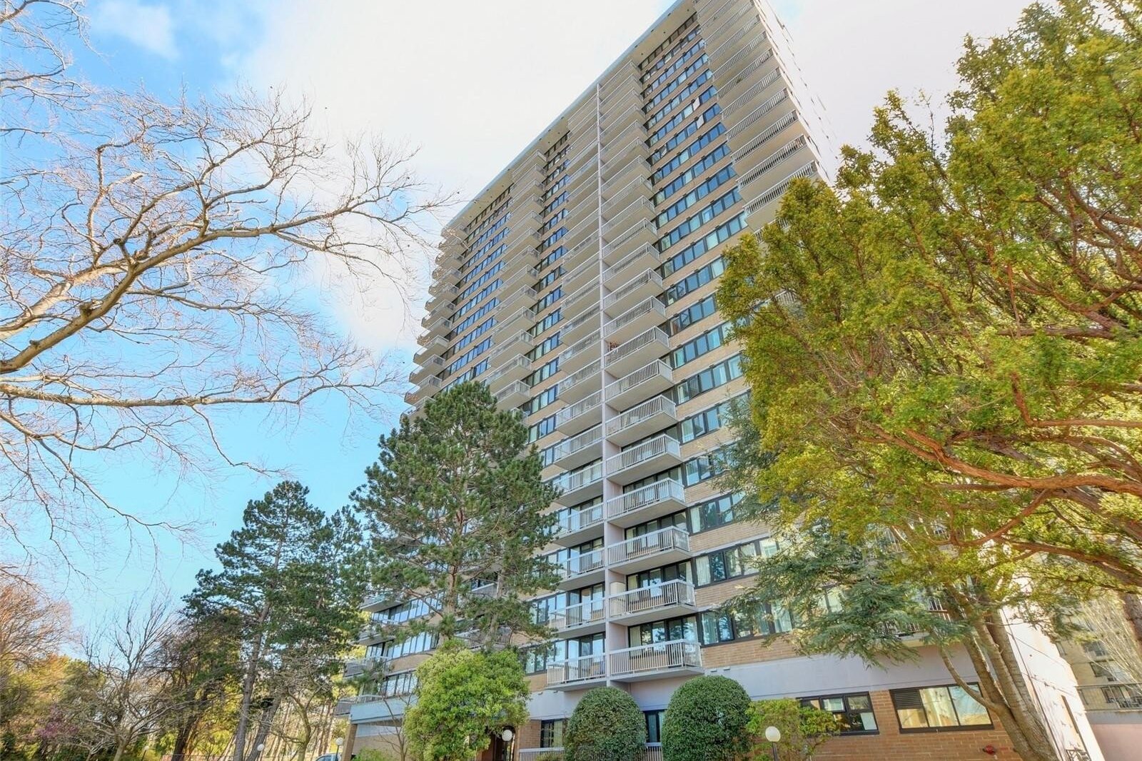 Victoria apartment house