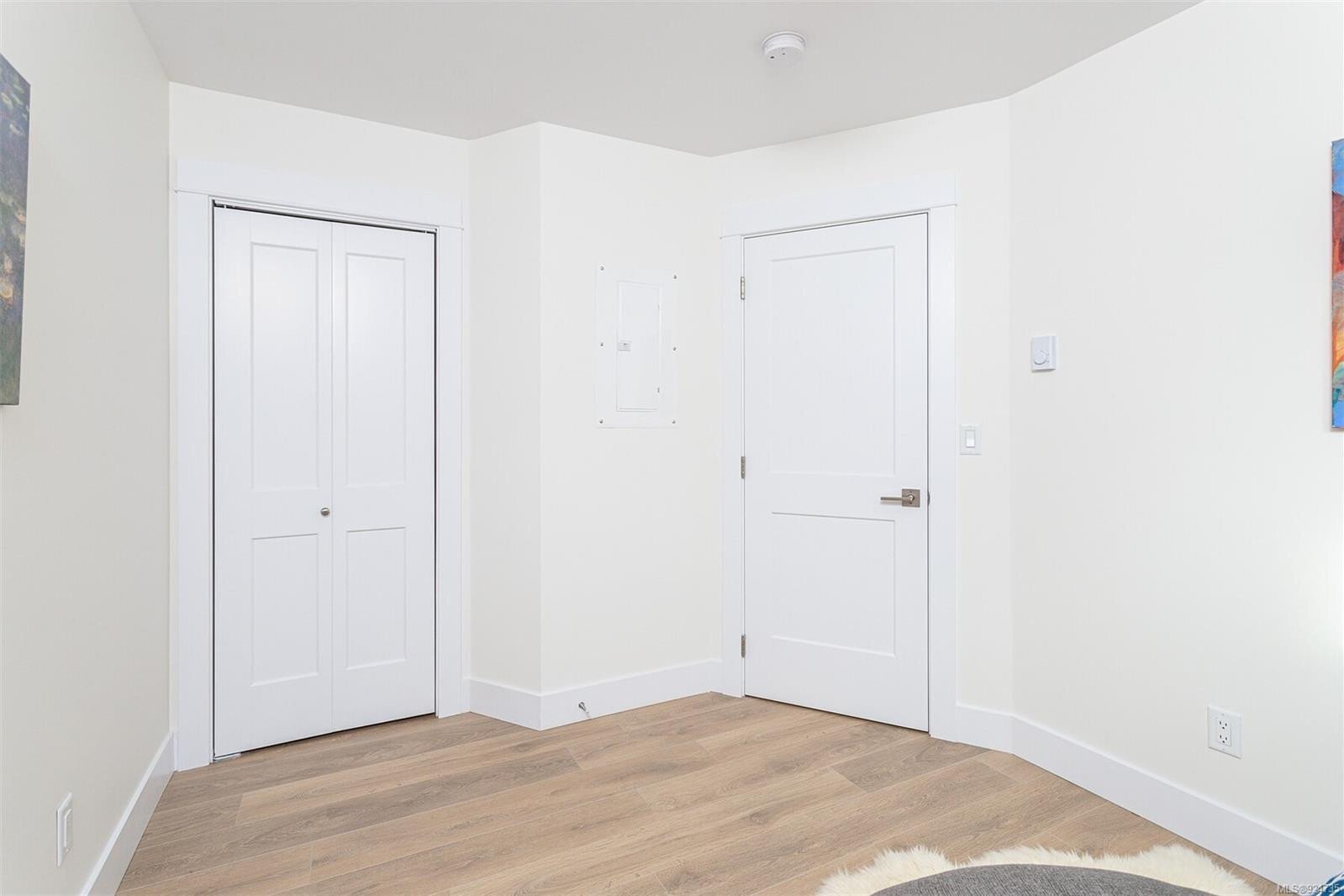 House for sale in Victoria