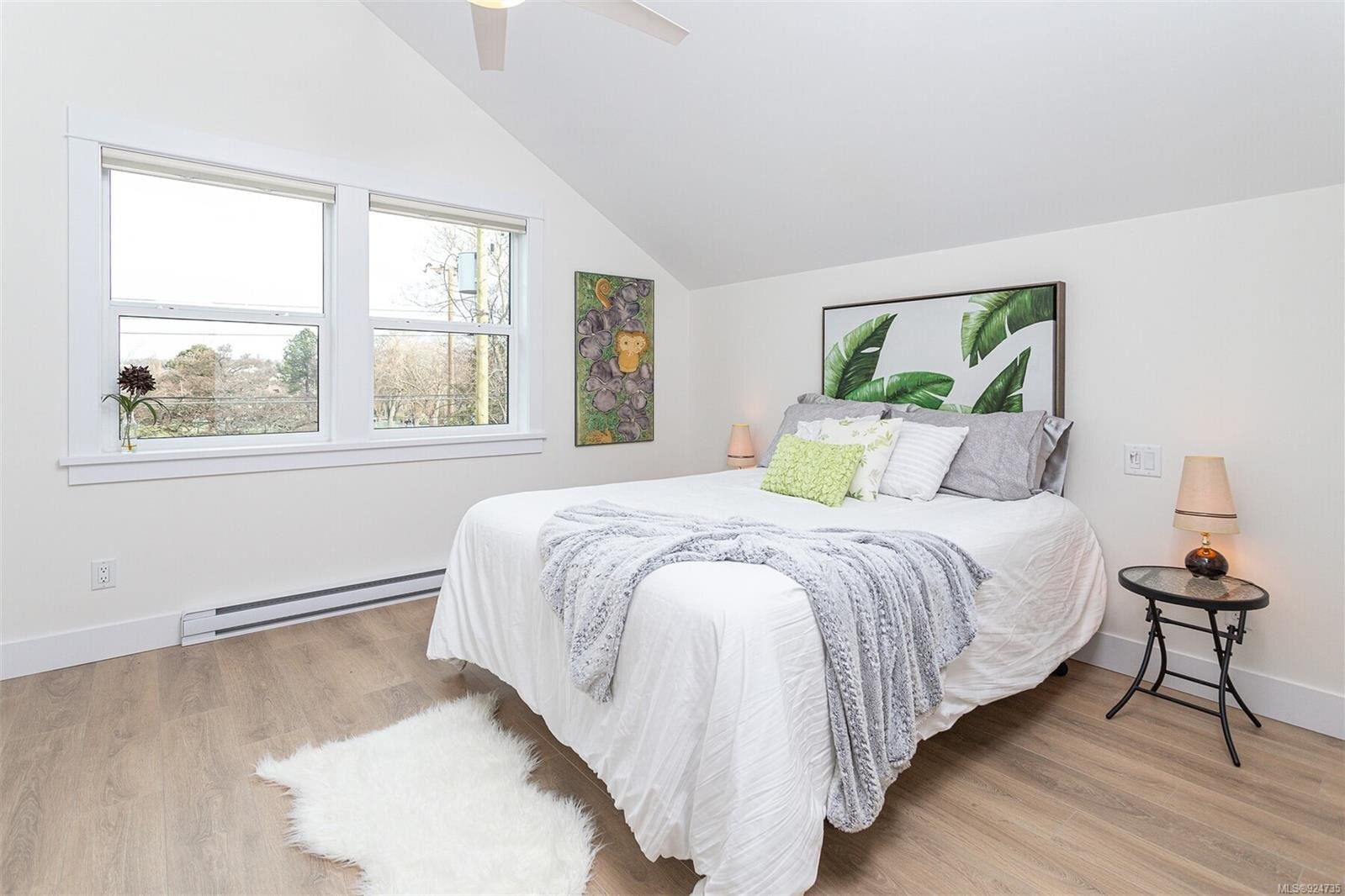 House for sale in Victoria