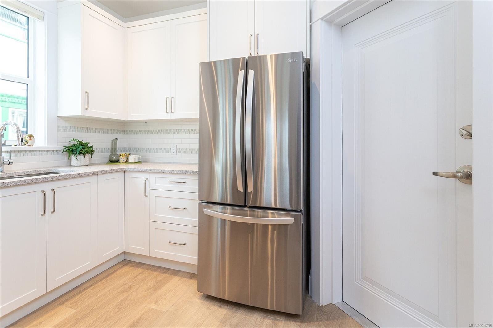 House for sale in Victoria