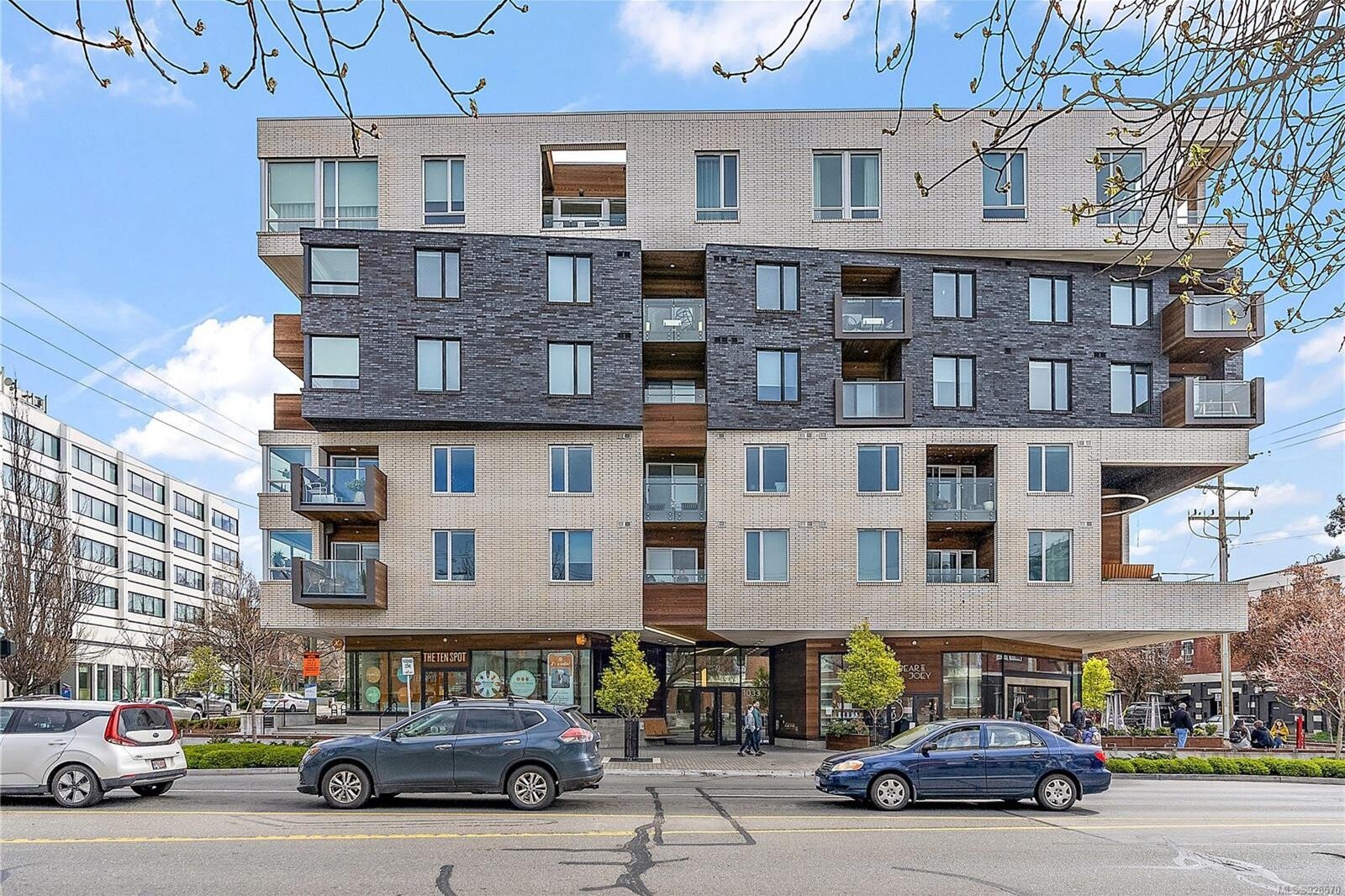 Apartment for sale on Victoria Cook Street