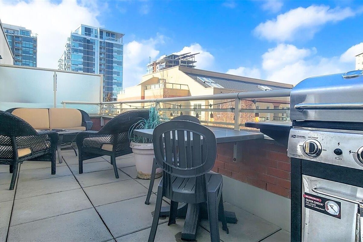 Apartment for sale on Yates Street, Victoria