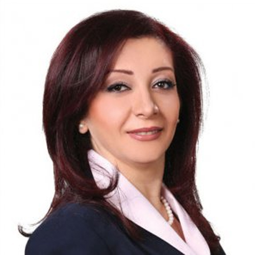 Real estate consultant in Toronto Nona Akhwan