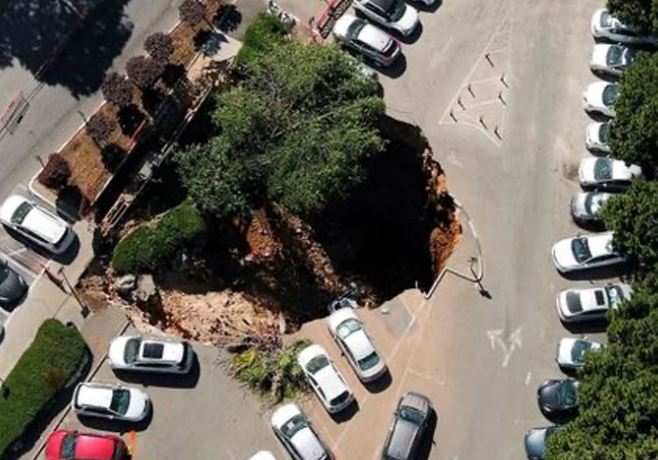 In Jerusalem: The ground swallowed cars parked in a parking lot